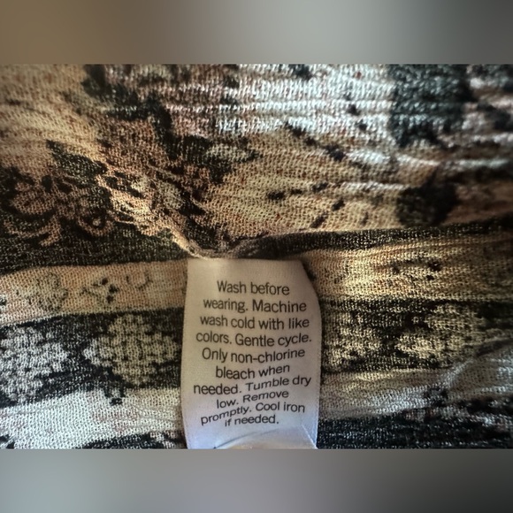 SO Goods for Life Bodycon Maxi Ruffled Dress size M Ditsy Flower smocked bust - Picture 8 of 10